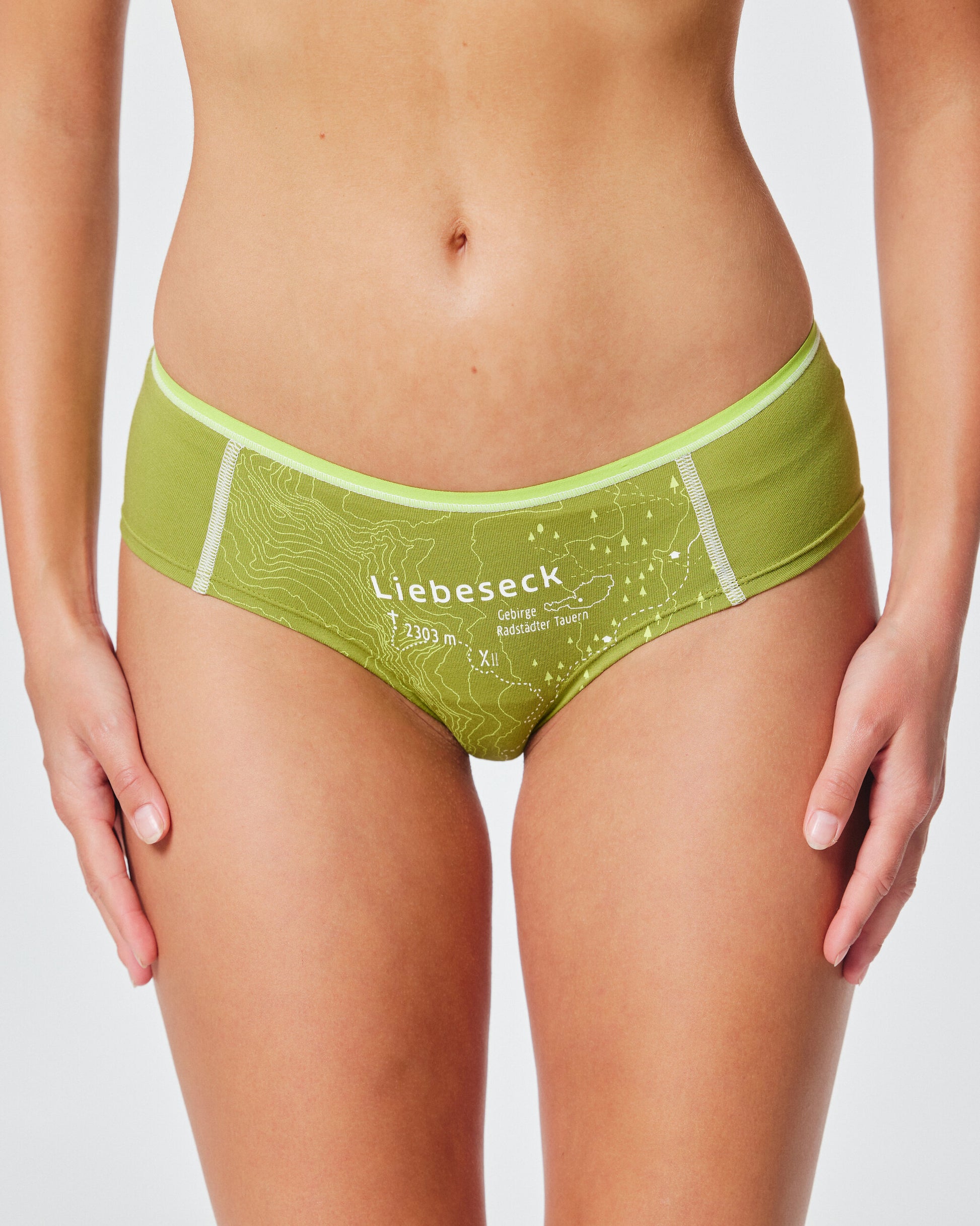 EIN SCHÖNER FLECK ERDE. Unterhose mit Berg. LIEBESECK. Unterwäsche Salzburg. Green fashion. Unterwäsche mit bio Siegel.
