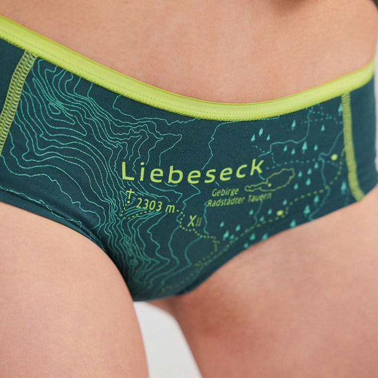 EIN SCHÖNER FLECK ERDE. Unterhose mit Berg. LIEBESECK. Unterwäsche Salzburg. Green fashion. Unterwäsche mit bio Siegel.