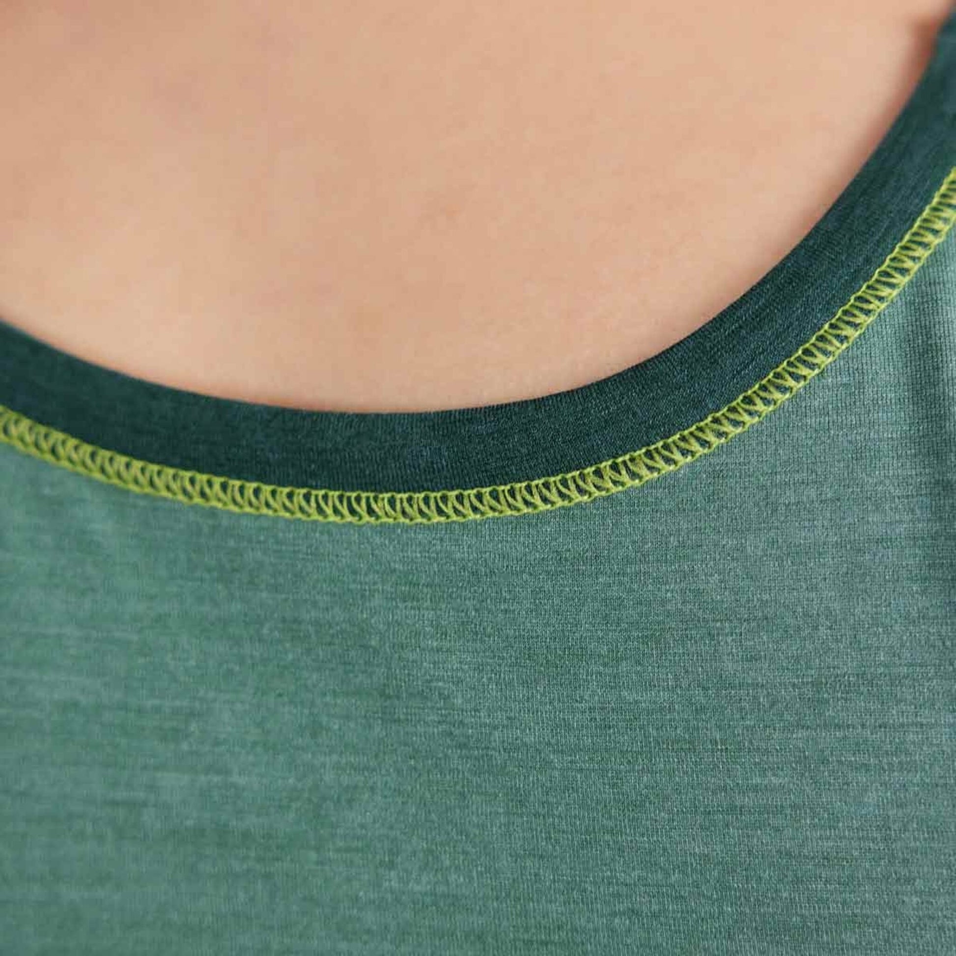 Top Merino Tencel. Wollunterwäsche Damen. Yoga Shirt. Bewegungsfreiheit.