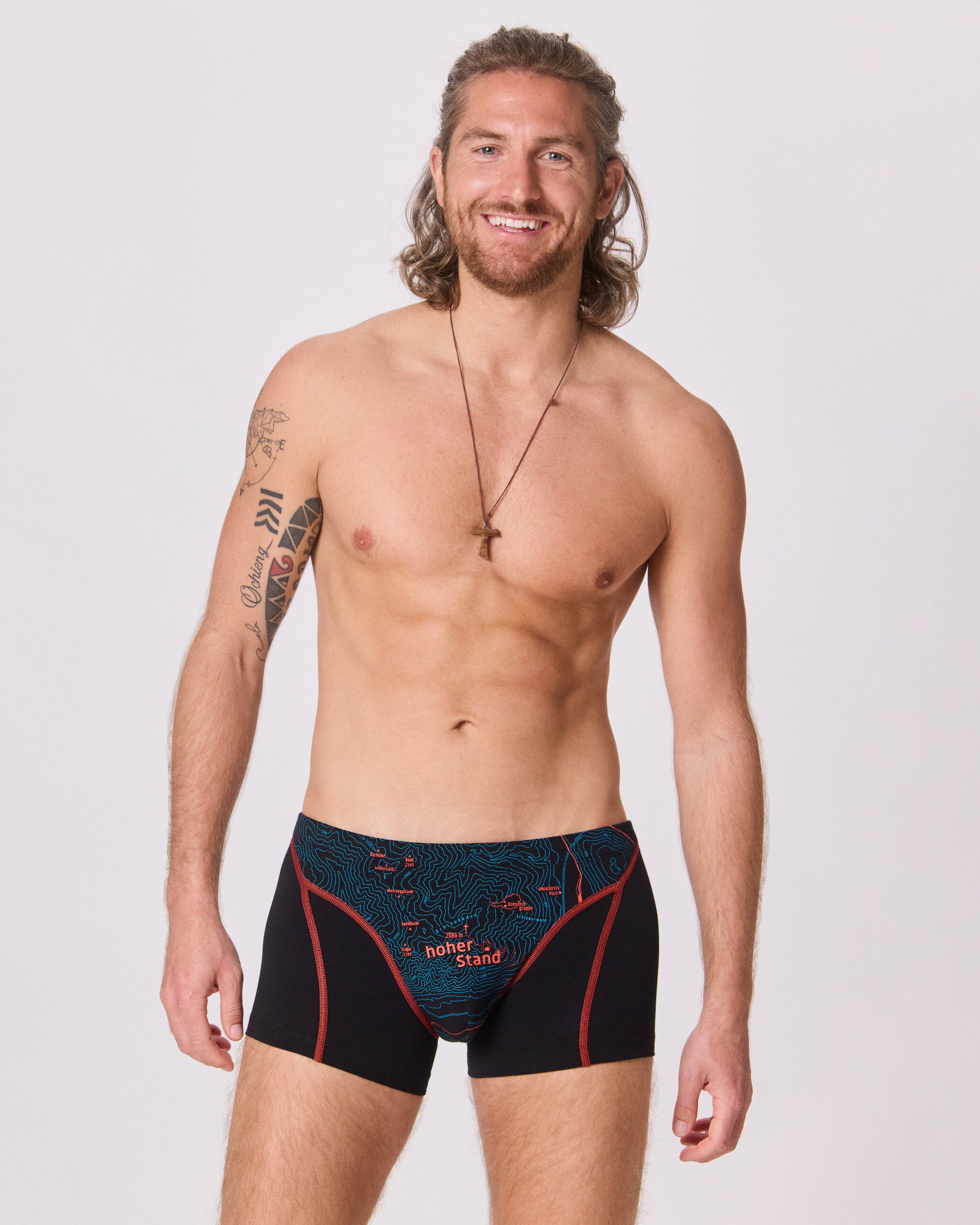 Herren Unterhose Hoher Stand. Bergmotiv. Unterhose mit Gipfel und Höhenlinien. Unterwäsche für Bergsteiger.