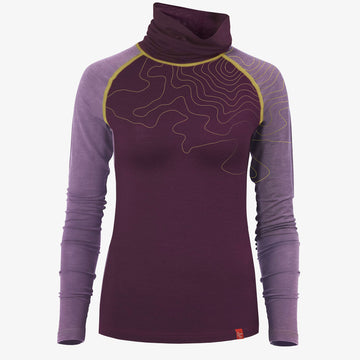 Violettes Langarmshirt mit lilafarbenen Ärmeln und gelben Linienmustern von Ein schöner Fleck Erde, stehend auf weißem Hintergrund